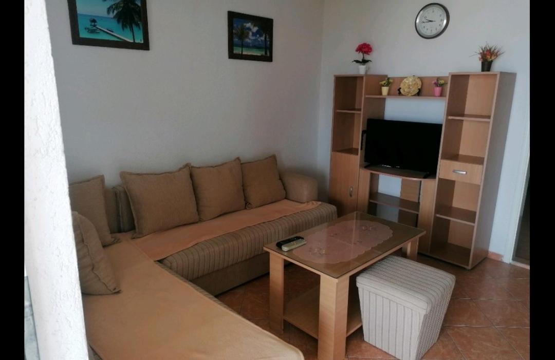 Apartmani Ljubica Utjeha Bagian luar foto