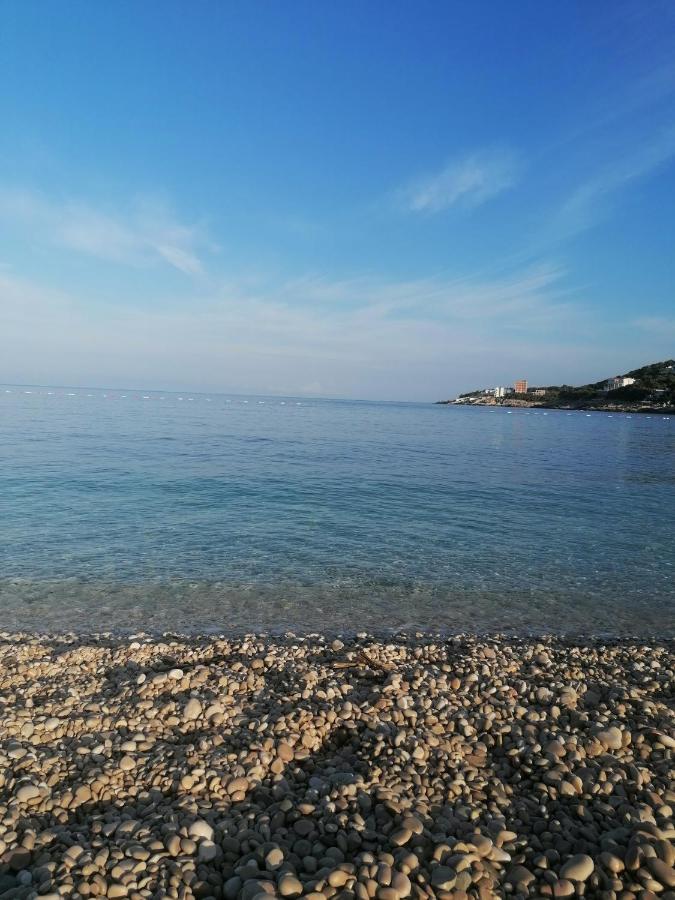 Apartmani Ljubica Utjeha Bagian luar foto