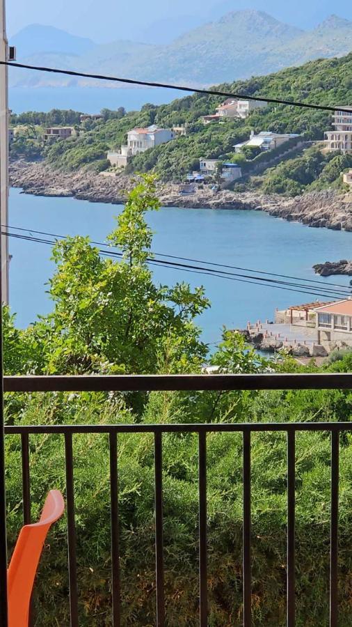 Apartmani Ljubica Utjeha Bagian luar foto