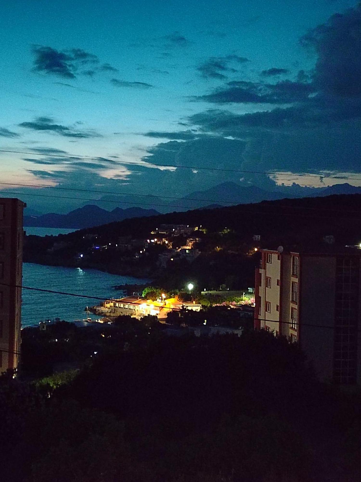 Apartmani Ljubica Utjeha Bagian luar foto