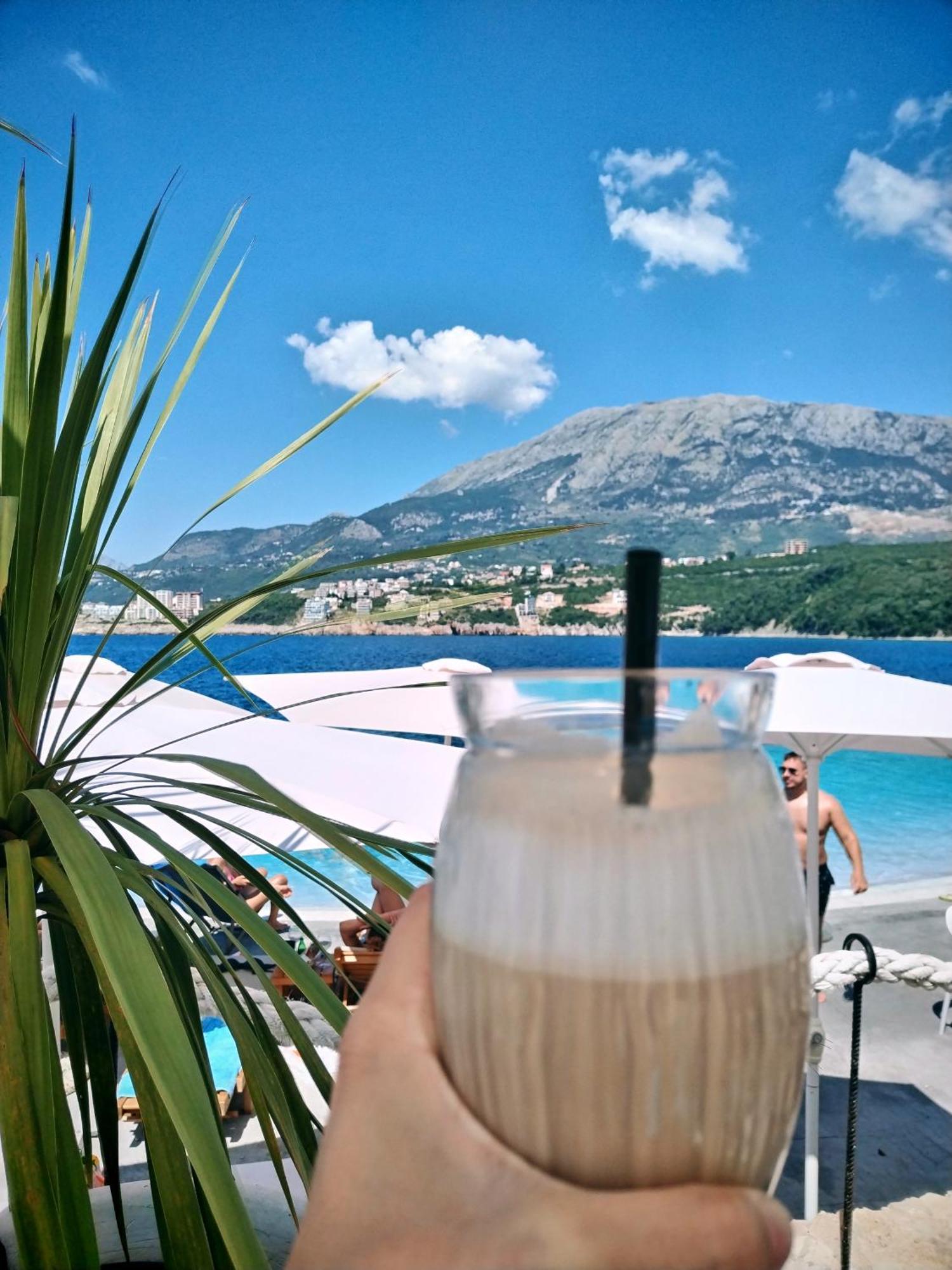 Apartmani Ljubica Utjeha Bagian luar foto
