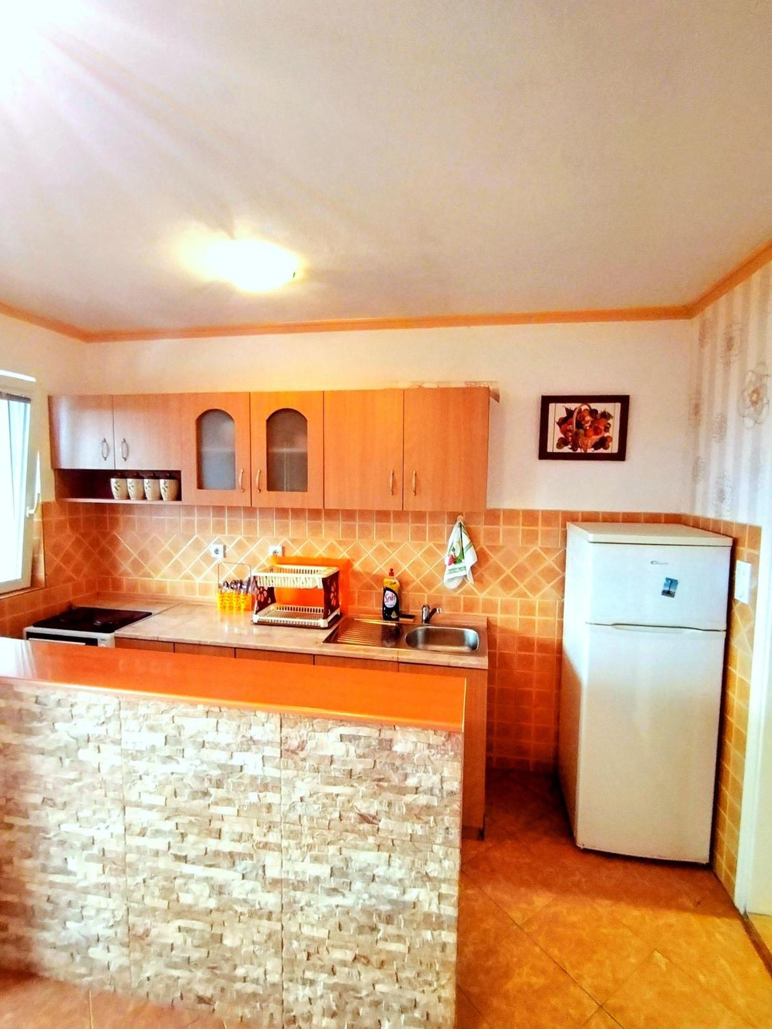 Apartmani Ljubica Utjeha Bagian luar foto